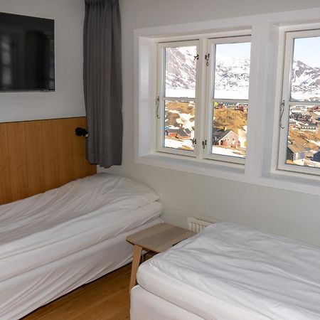 Hotel Angmagssalik Tasiilaq Екстериор снимка