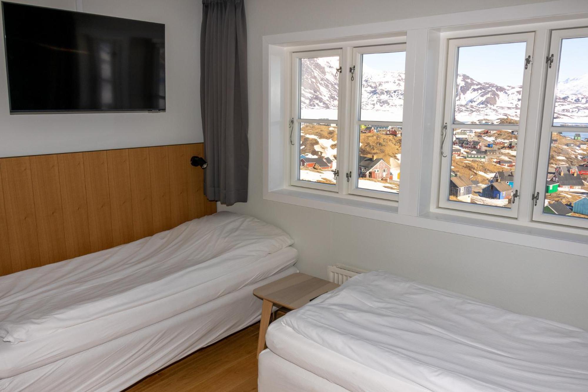 Hotel Angmagssalik Tasiilaq Екстериор снимка